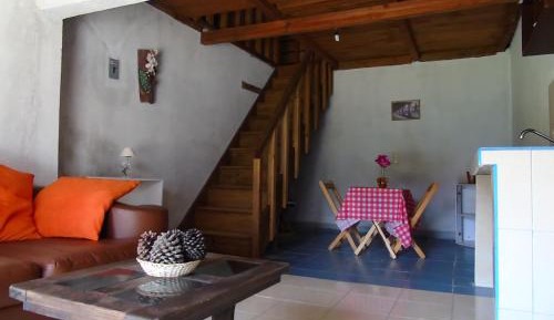Standard Room with Garden and Mountain View