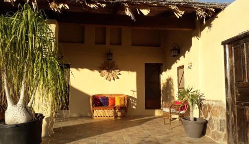 Deluxe Double Room (2 Adults + 1 Child)