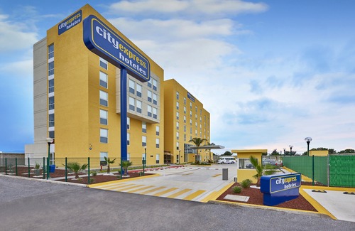 Celaya Hotel | City Express Celaya Galerias
