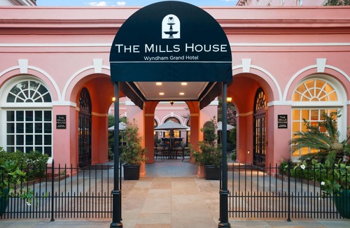 Charleston Historic District Hotel | The Mills House Wyndham Grand Hotel
