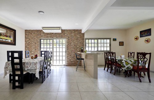 Ursulo Galvan House | Casa MG