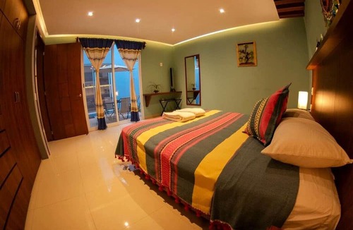 Oaxaca House | Mountain-View Retreat: Family & Pet-Friendly Home